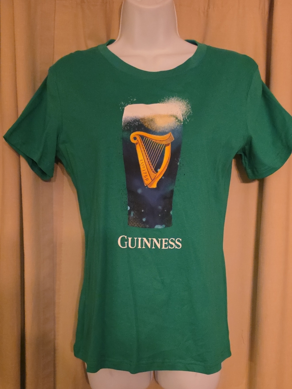 Guinness Green Short Sleeve Tee with Gold Harp Graphic Fits Medium